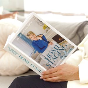 “HOME STAGING - Az értéknövelő lakberendezés titkai” könyv - rendezvényen átvehető